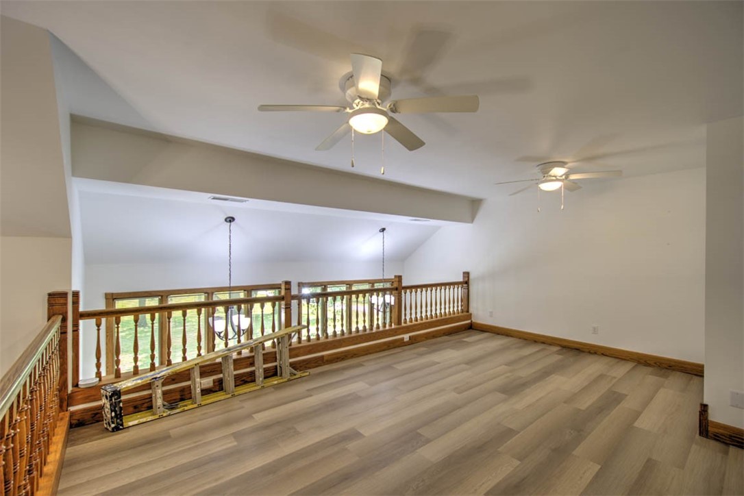 5027 N Oakley Road Property Photo 18