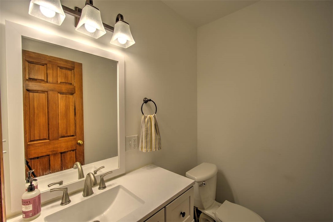 5027 N Oakley Road Property Photo 19