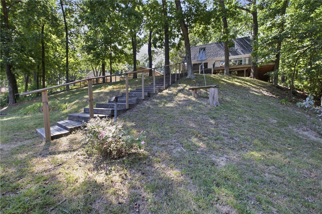 14806 N South Shore Drive Property Photo 11