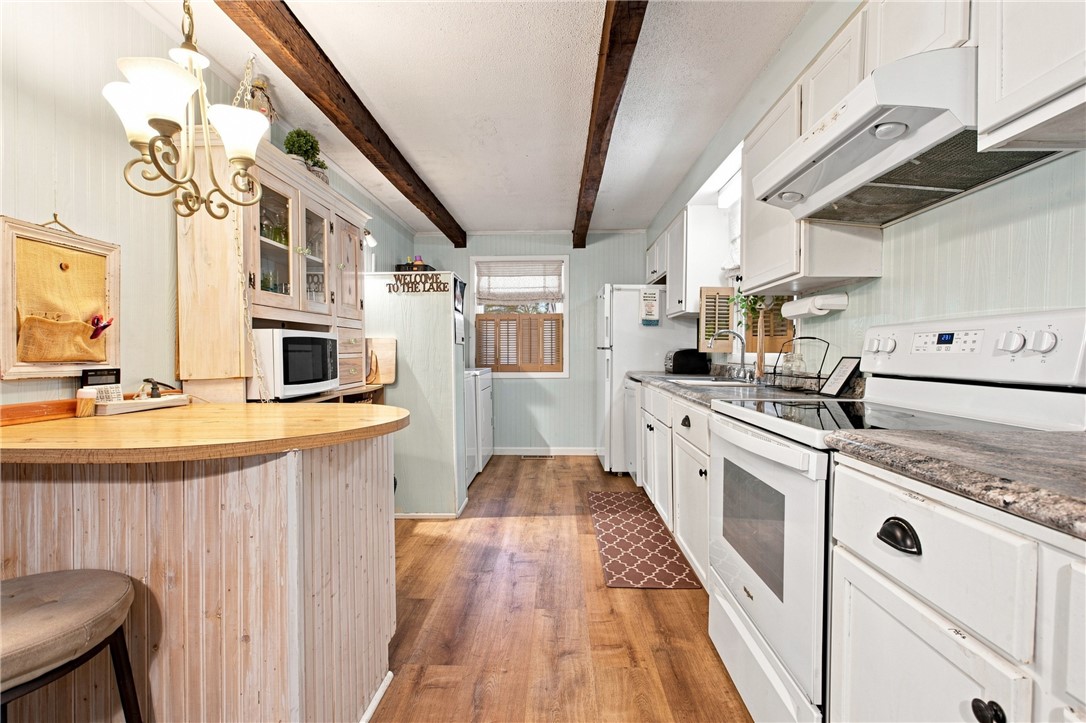 14806 N South Shore Drive Property Photo 18