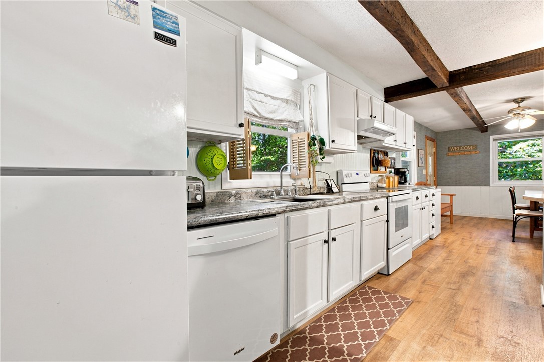 14806 N South Shore Drive Property Photo 21