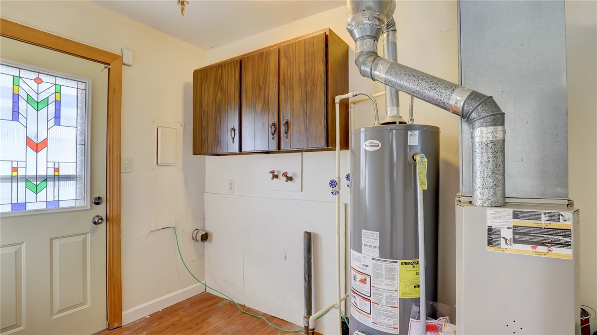 1007 N Woodlawn Avenue Property Photo 16