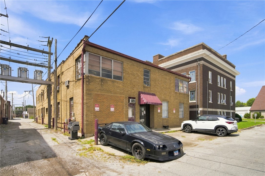 14 N Central Avenue 107 Property Photo 3