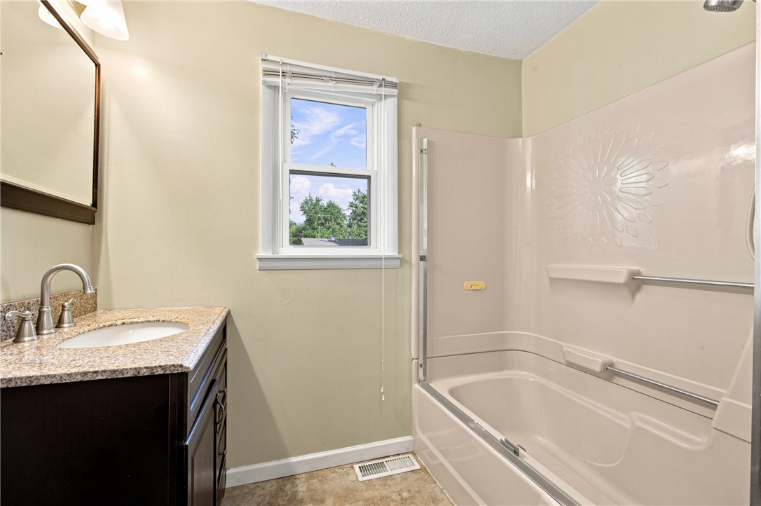1910 20th Street Property Photo 10