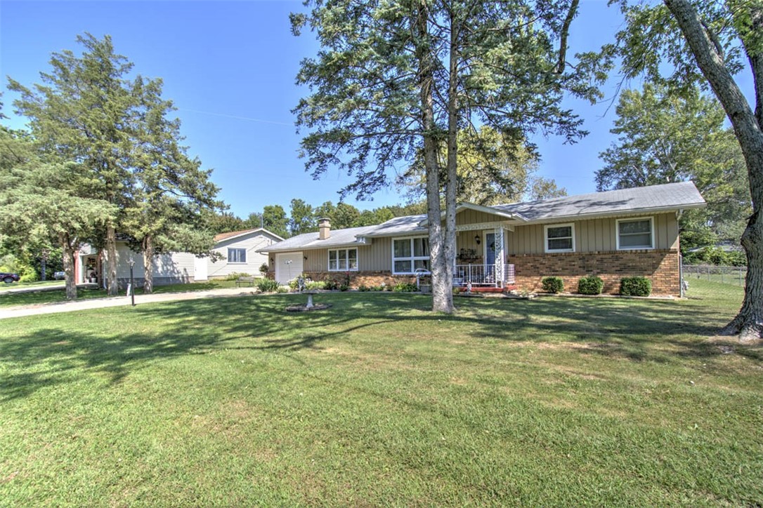 2816 N Vine Street Property Photo 6