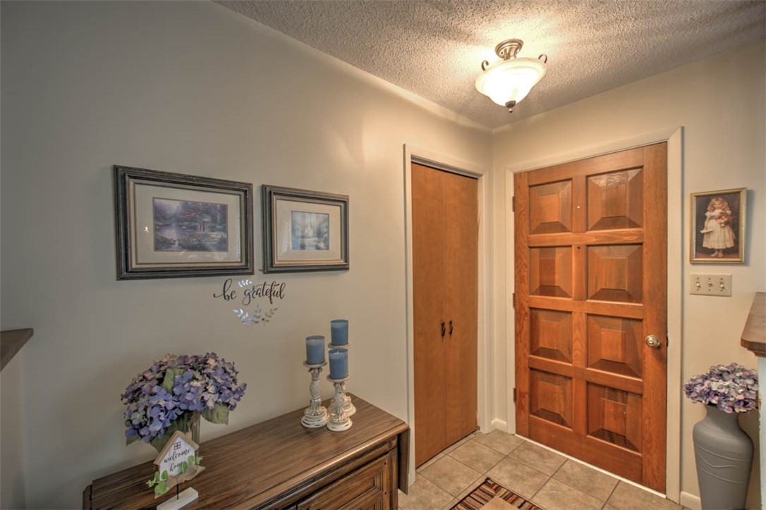 2816 N Vine Street Property Photo 8