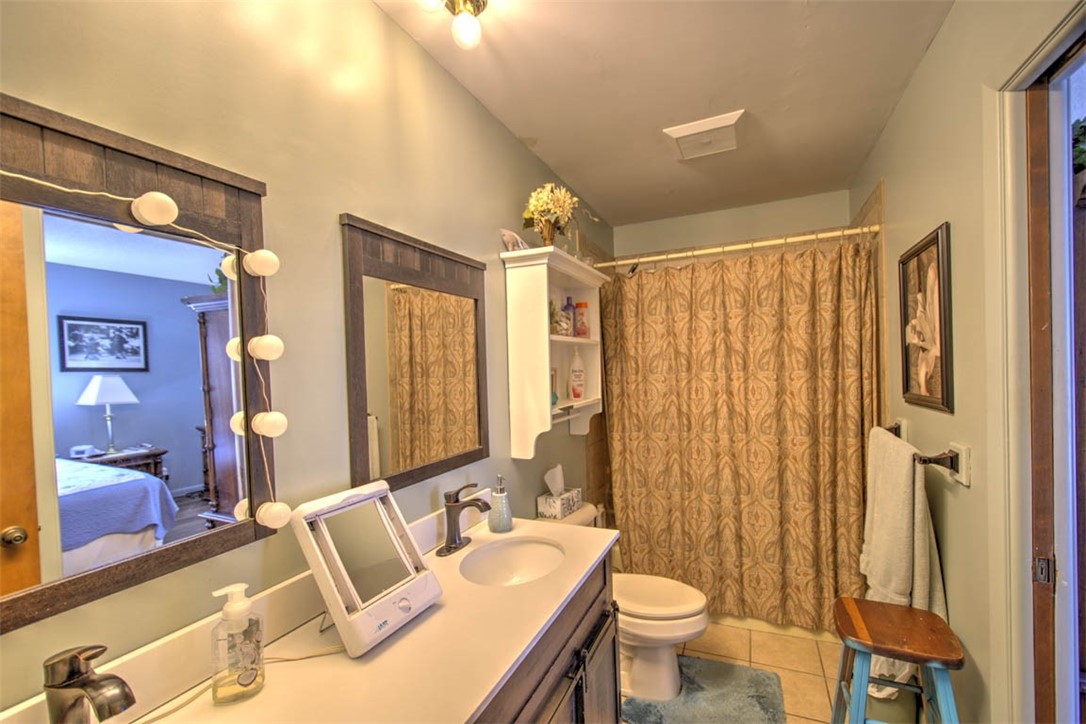 2816 N Vine Street Property Photo 21