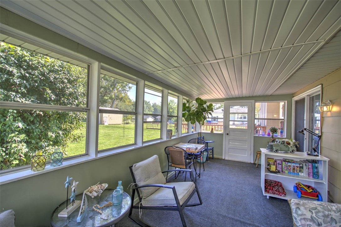 2816 N Vine Street Property Photo 23