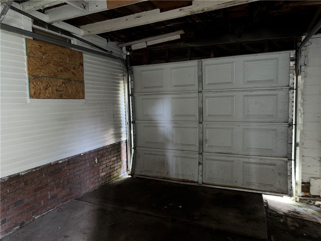 680 W Grand Avenue Property Photo 12