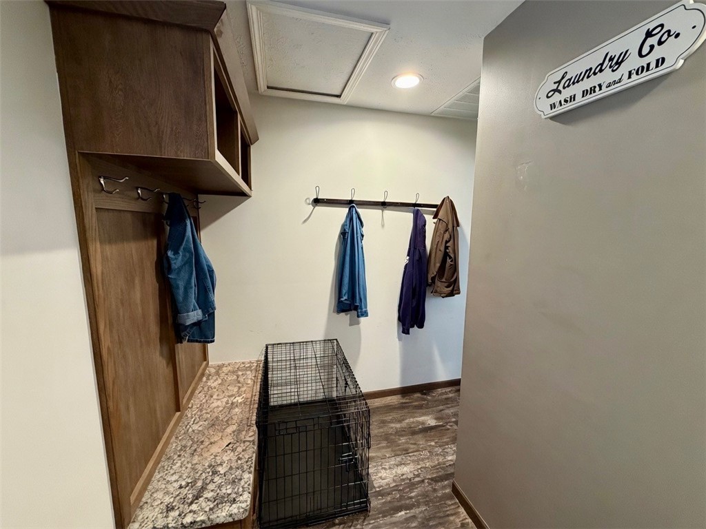 831 N Adams Street Property Photo 15