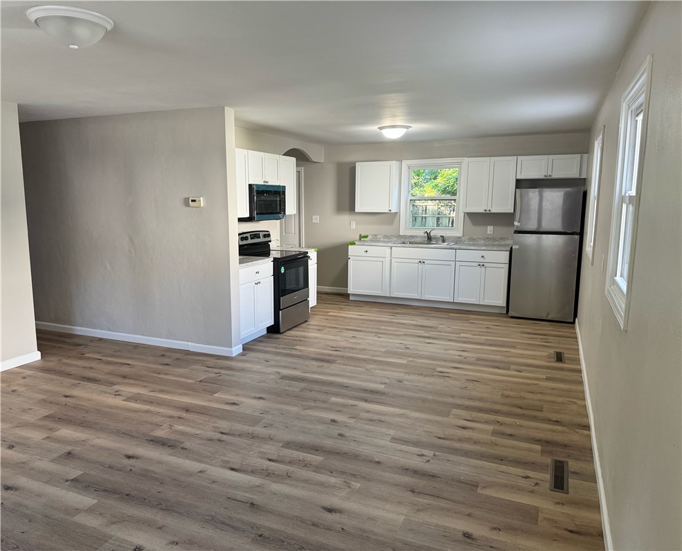 1407 Paula Drive Property Photo 6