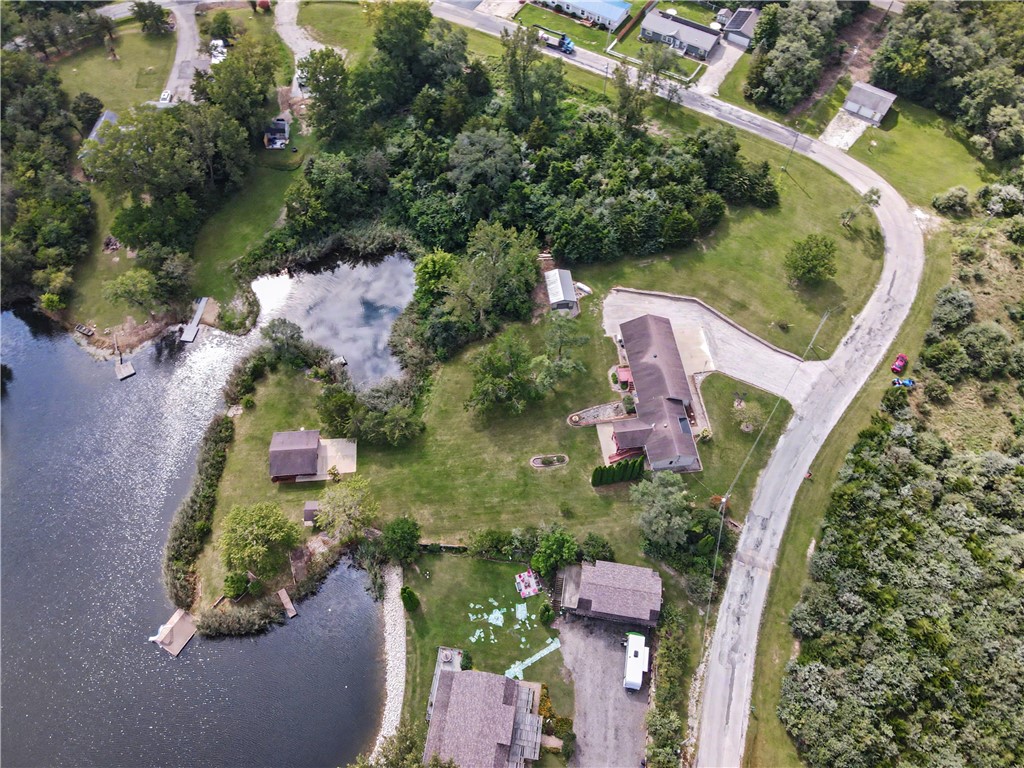 103 E Autumn Drive Property Photo 4