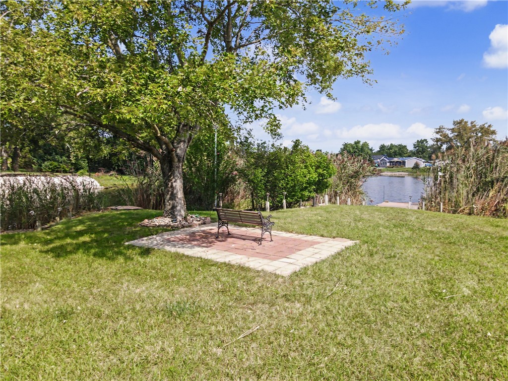 103 E Autumn Drive Property Photo 8