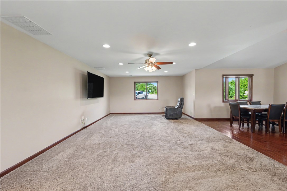 103 E Autumn Drive Property Photo 26