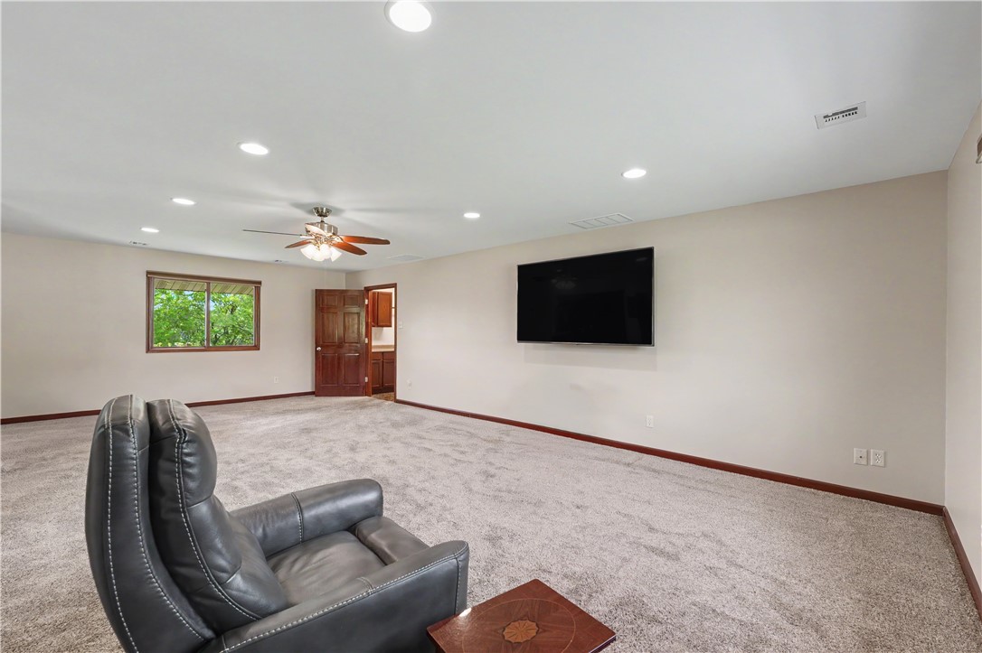 103 E Autumn Drive Property Photo 27