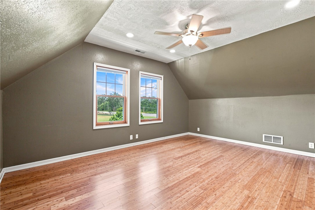 10866 E County Road 600n Property Photo 23