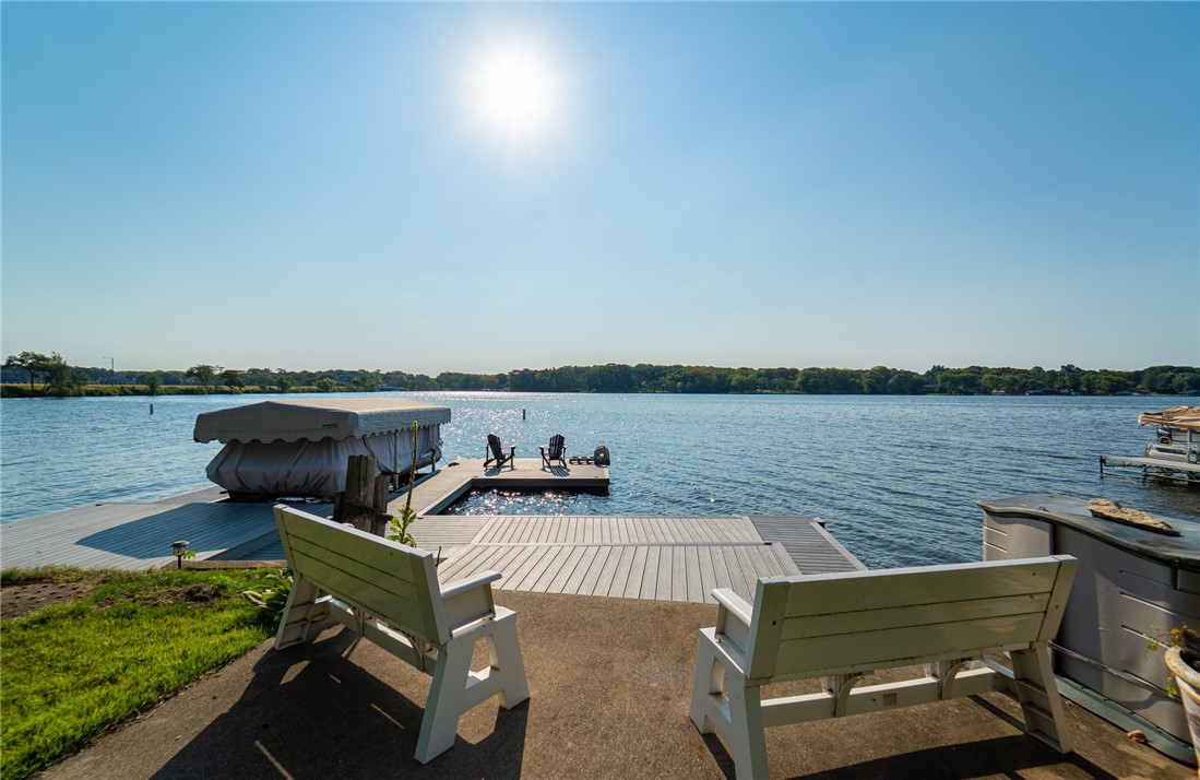 4271 E Lake Shore Drive Property Photo 3