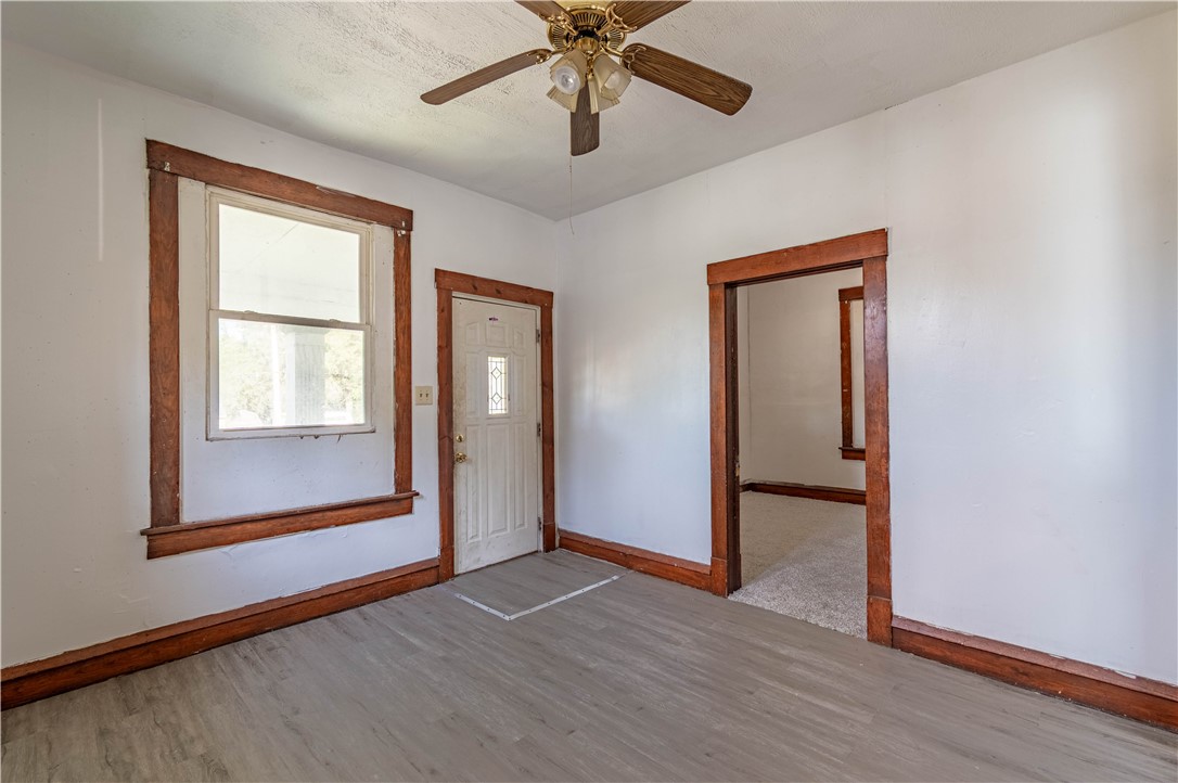1034 S Webster Street Property Photo 3