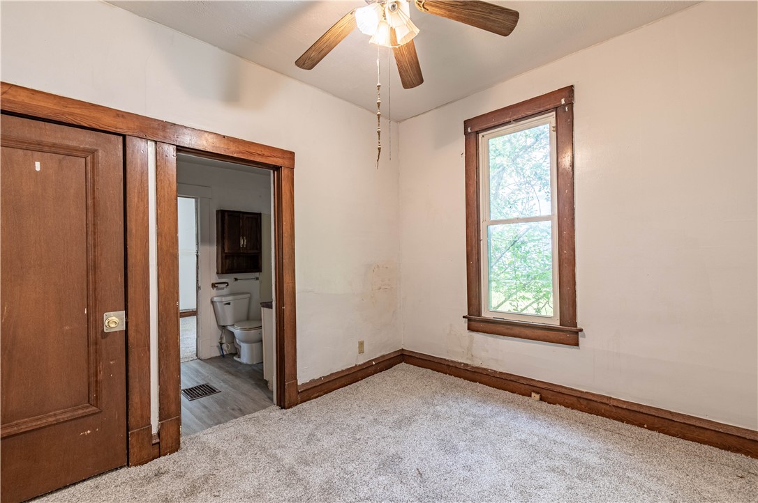 1034 S Webster Street Property Photo 8
