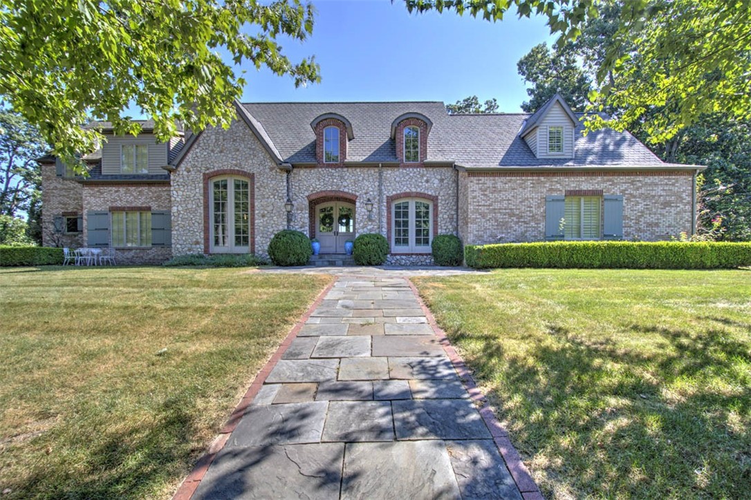 10 Allen Bend Place Property Photo 1