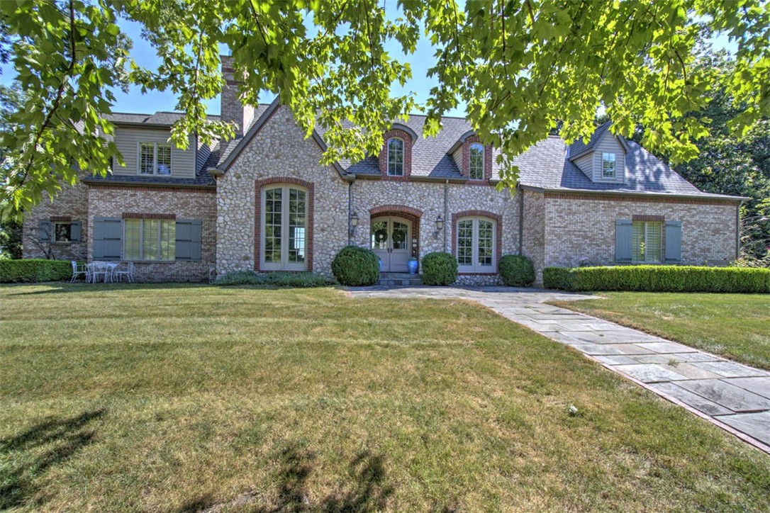 10 Allen Bend Place Property Photo 6