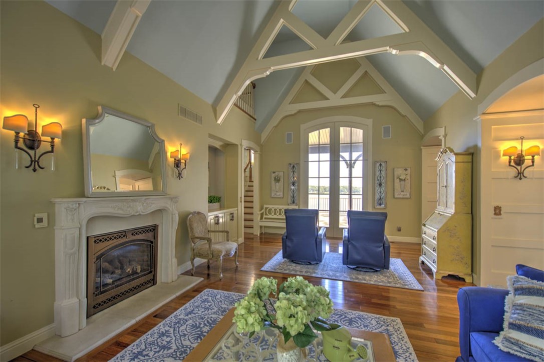 10 Allen Bend Place Property Photo 8