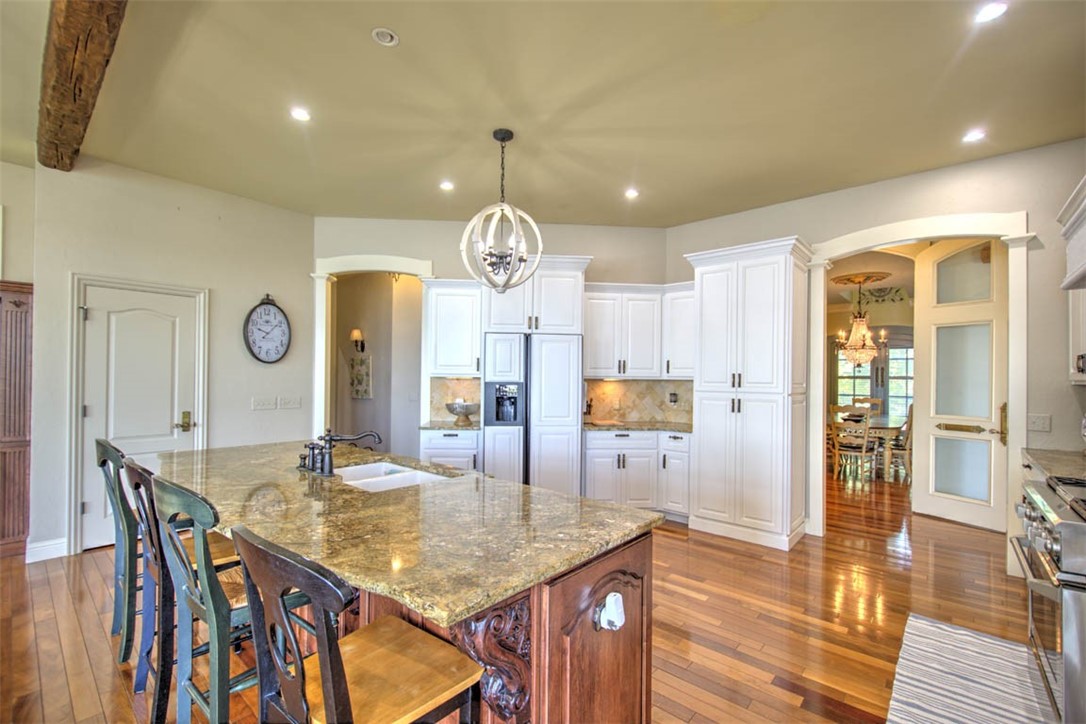 10 Allen Bend Place Property Photo 12