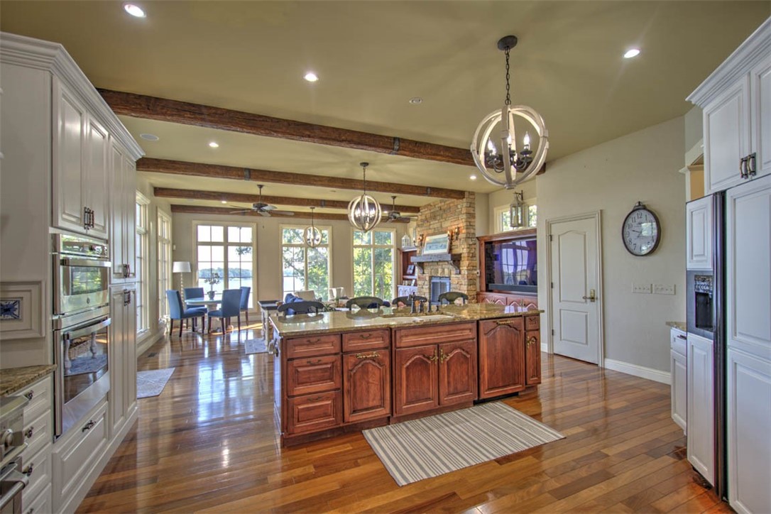 10 Allen Bend Place Property Photo 14