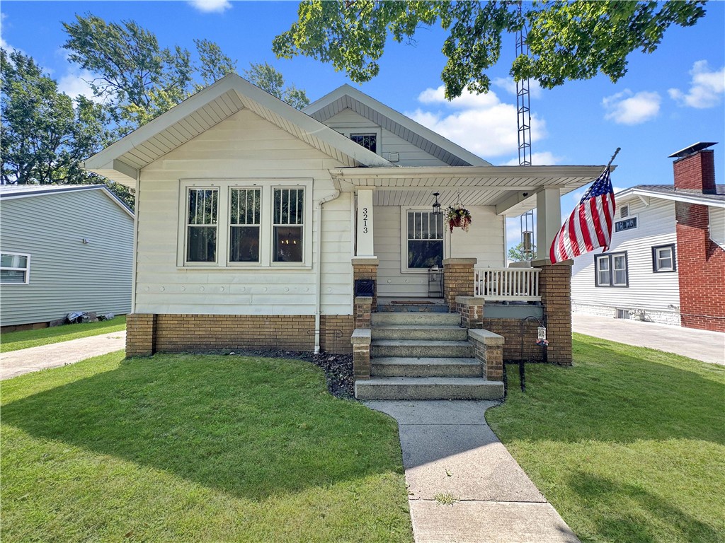 3213 Champaign Avenue Property Photo 2