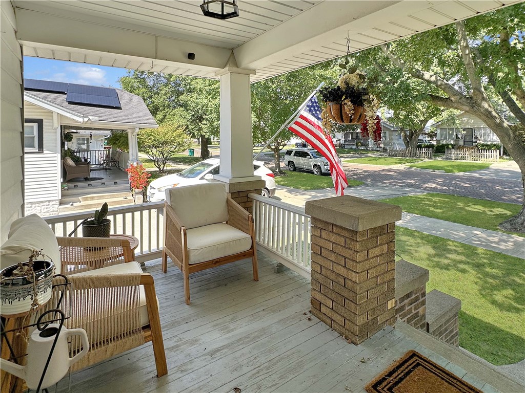 3213 Champaign Avenue Property Photo 3