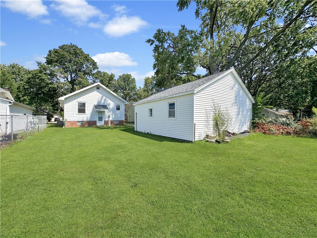 3213 Champaign Avenue Property Photo 19