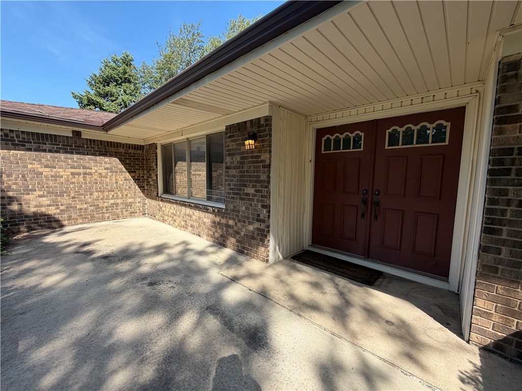 207 Oak Street Property Photo 5