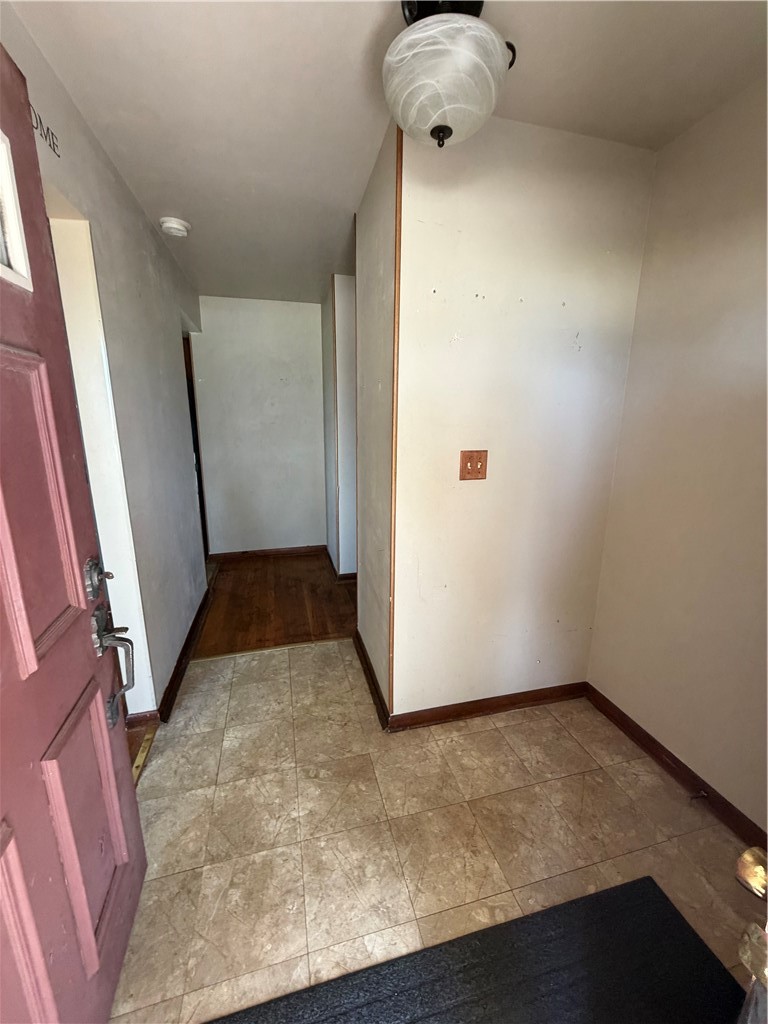 207 Oak Street Property Photo 6