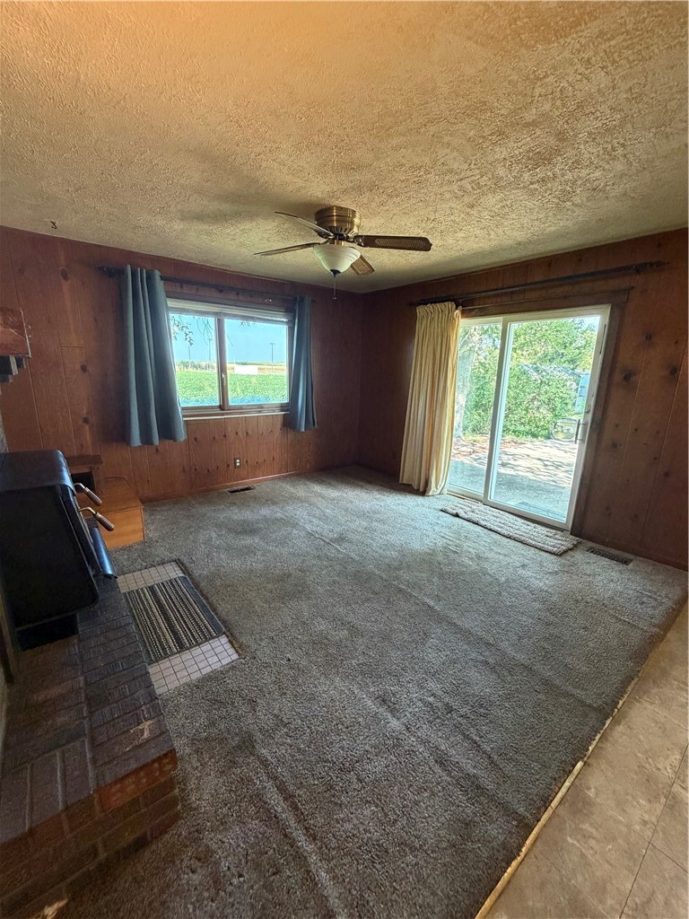 207 Oak Street Property Photo 14