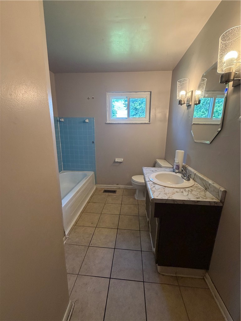 207 Oak Street Property Photo 19