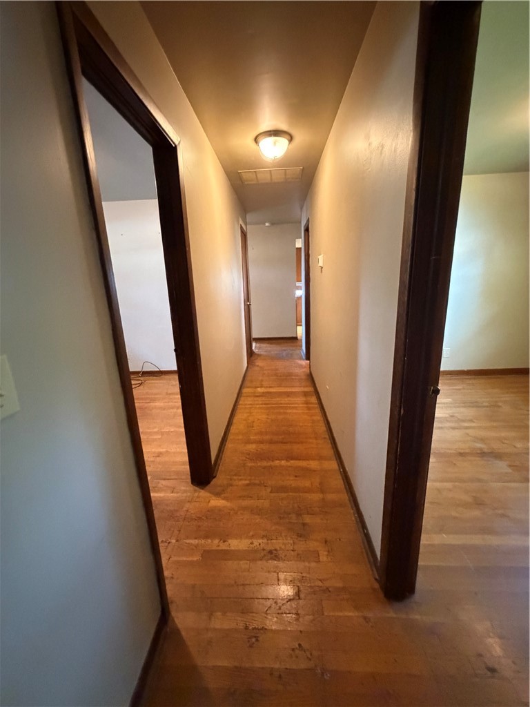 207 Oak Street Property Photo 22