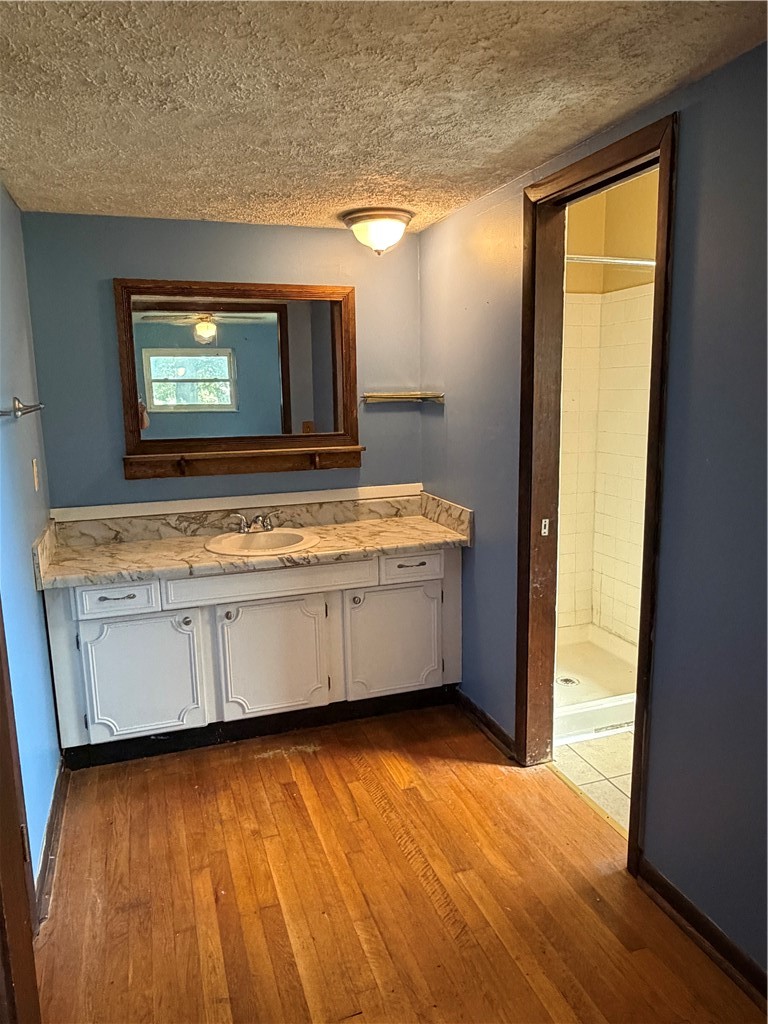 207 Oak Street Property Photo 25