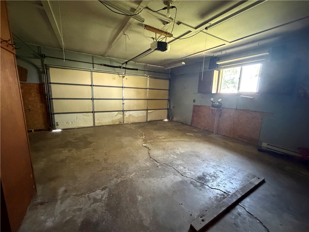 207 Oak Street Property Photo 28