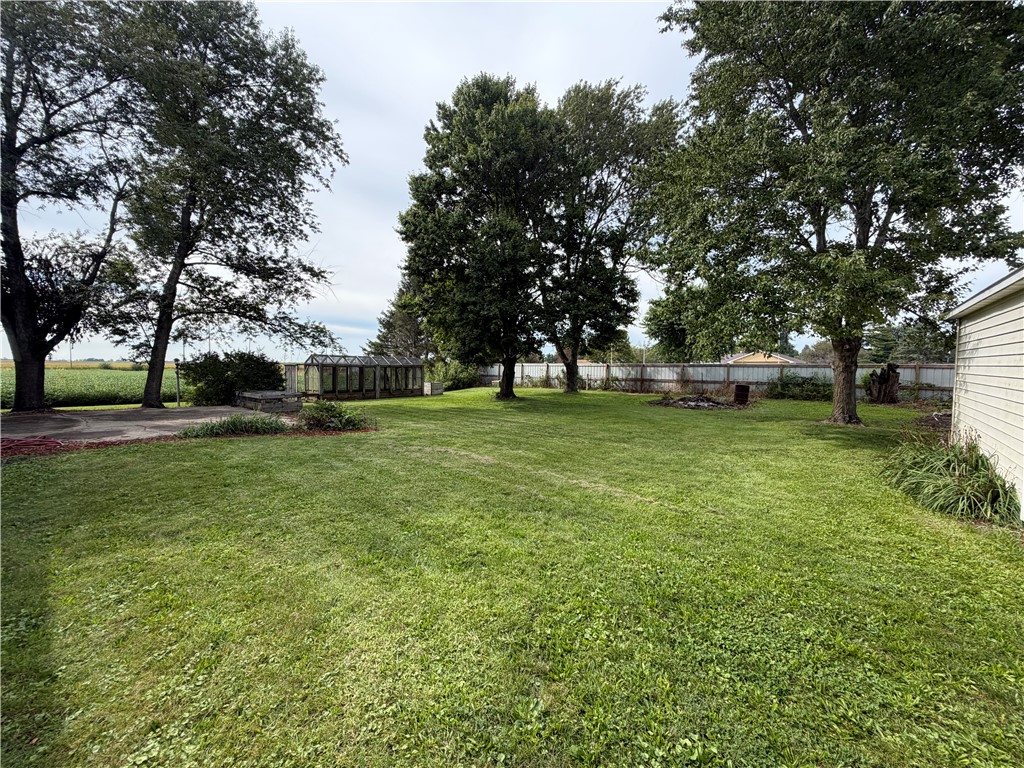 207 Oak Street Property Photo 35
