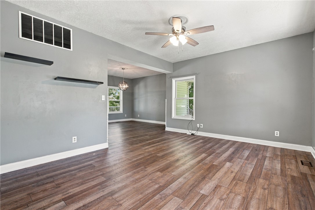 15111 E U S Highway 40 Property Photo 10
