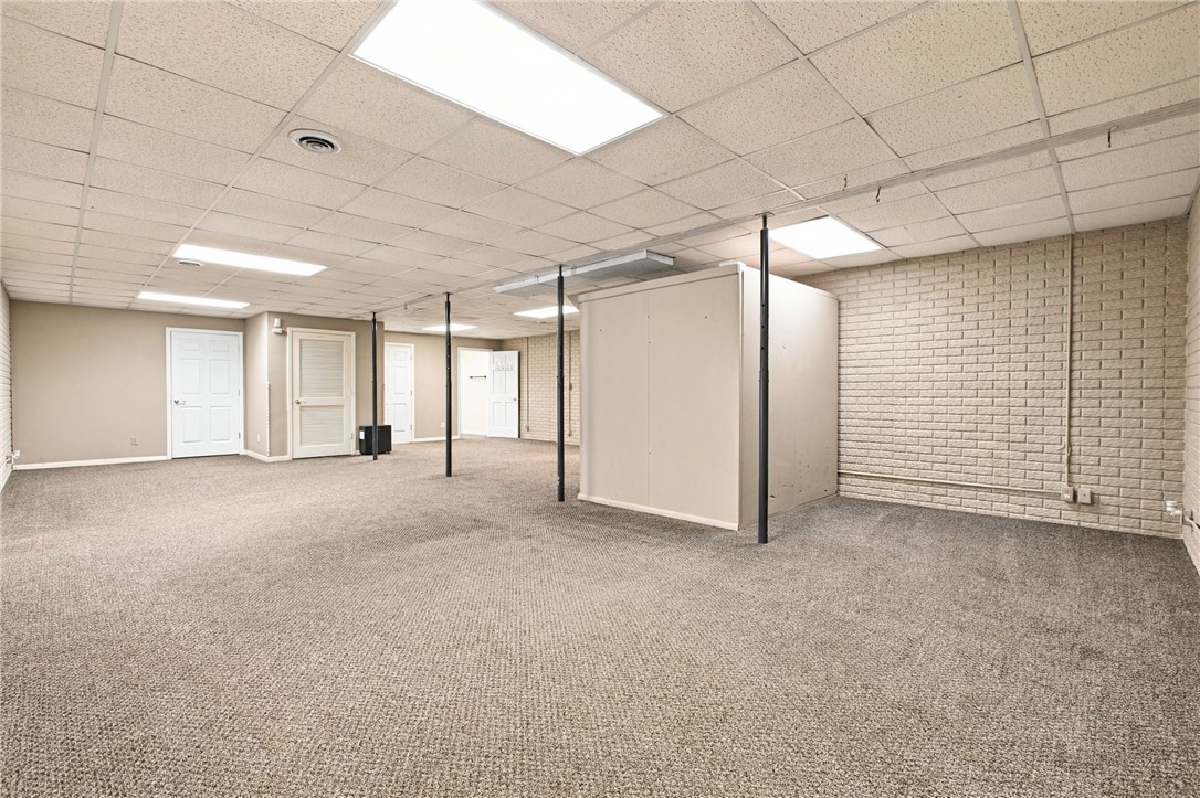 15111 E U S Highway 40 Property Photo 30