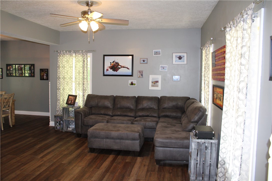 15111 E U S Highway 40 Property Photo 6