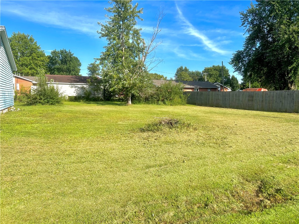 303 Elm Street Property Photo 5