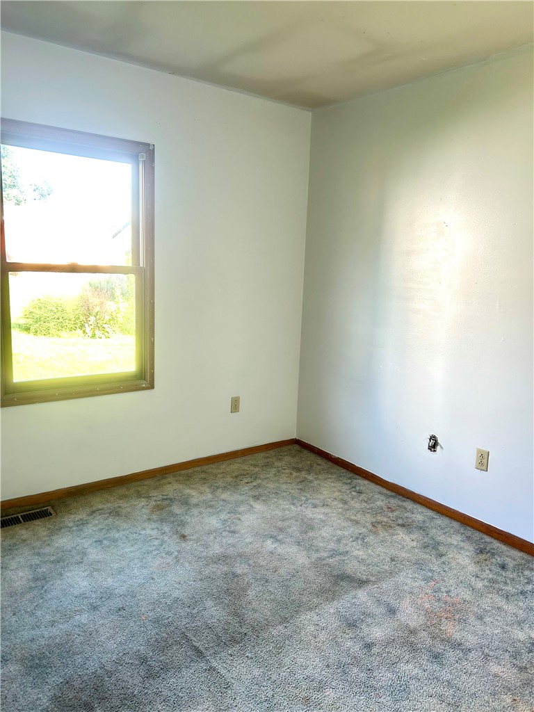 303 Elm Street Property Photo 14