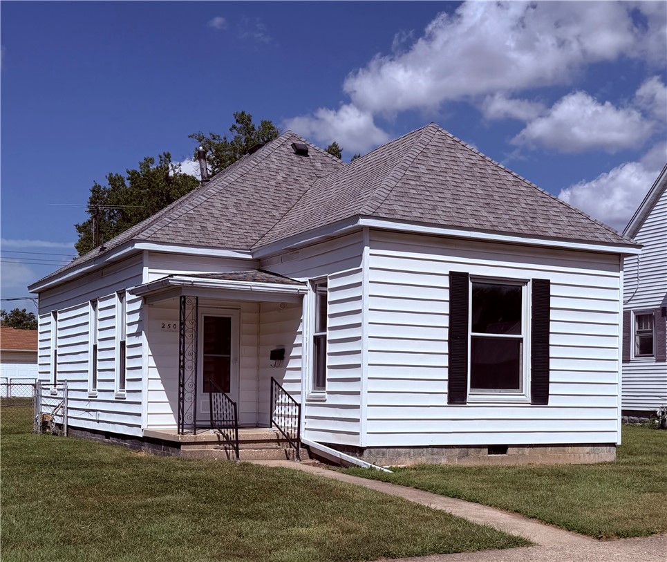 2508 Richmond Avenue Property Photo 1