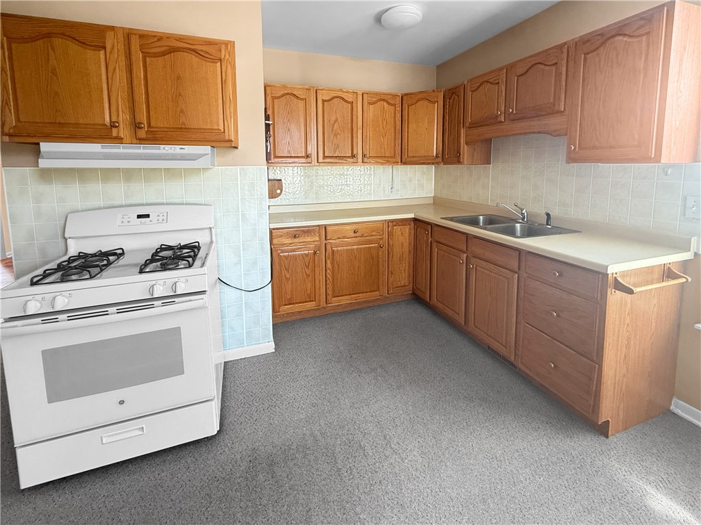 2508 Richmond Avenue Property Photo 7