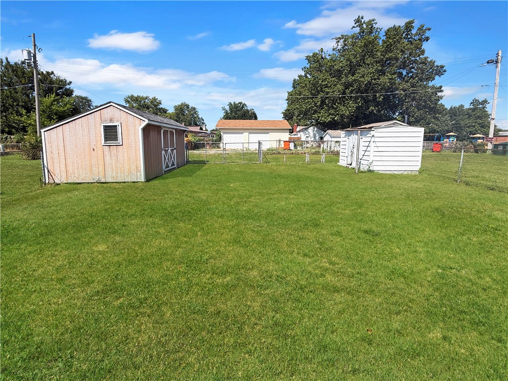 2508 Richmond Avenue Property Photo 9
