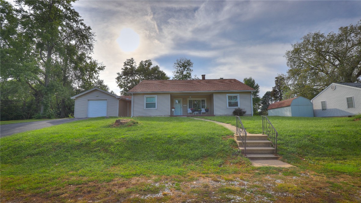 555 N 35th Street Property Photo 3