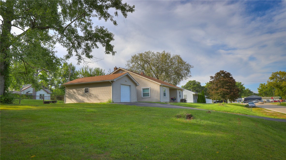 555 N 35th Street Property Photo 4