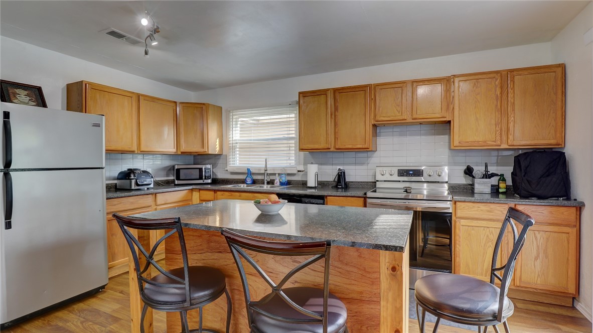 555 N 35th Street Property Photo 16
